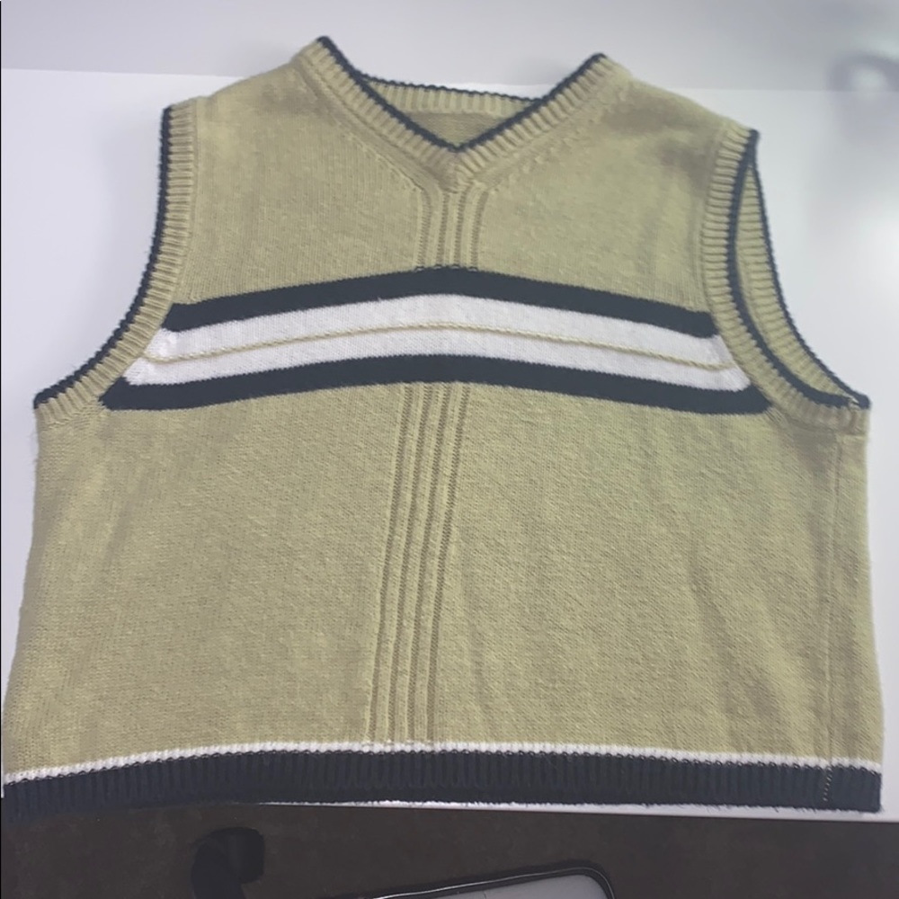 Cropped Sweater Vest